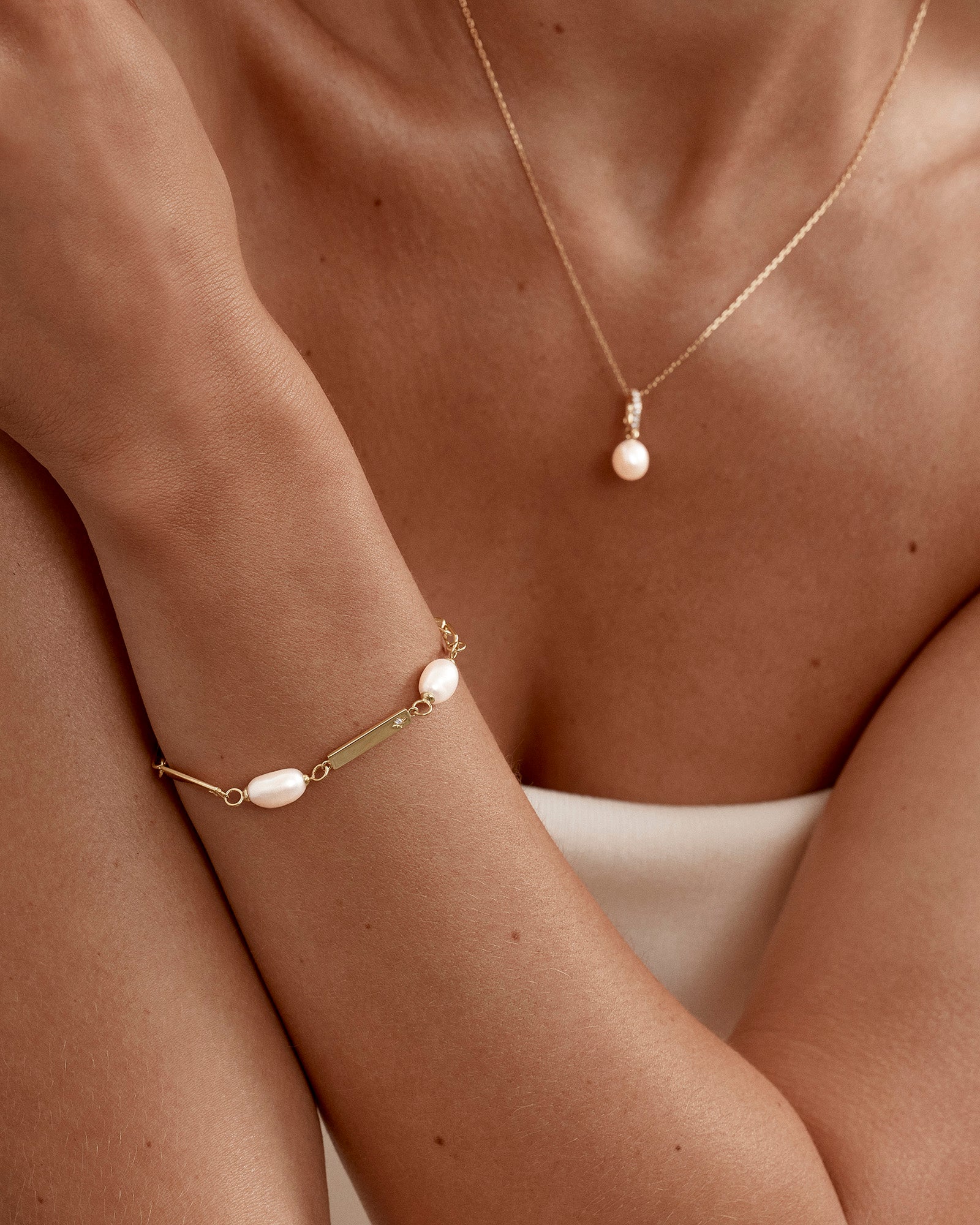 18k Gold Vermeil Connected By Love Pearl Bracelet