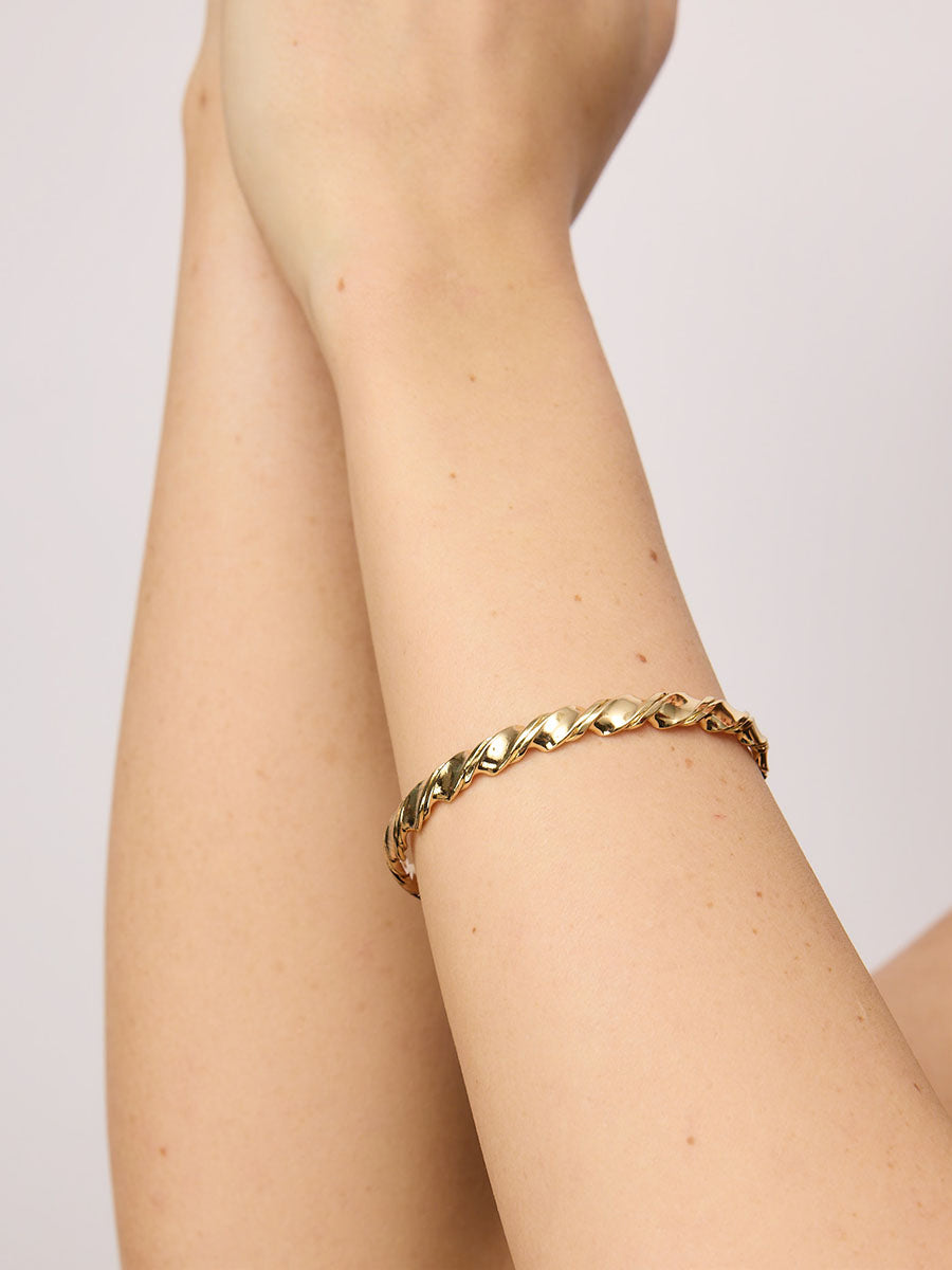 Gold Twisted Cuff