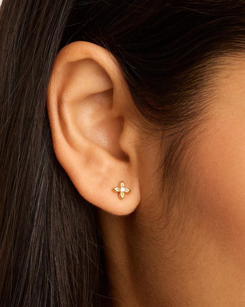 Live in Light Stud Earrings