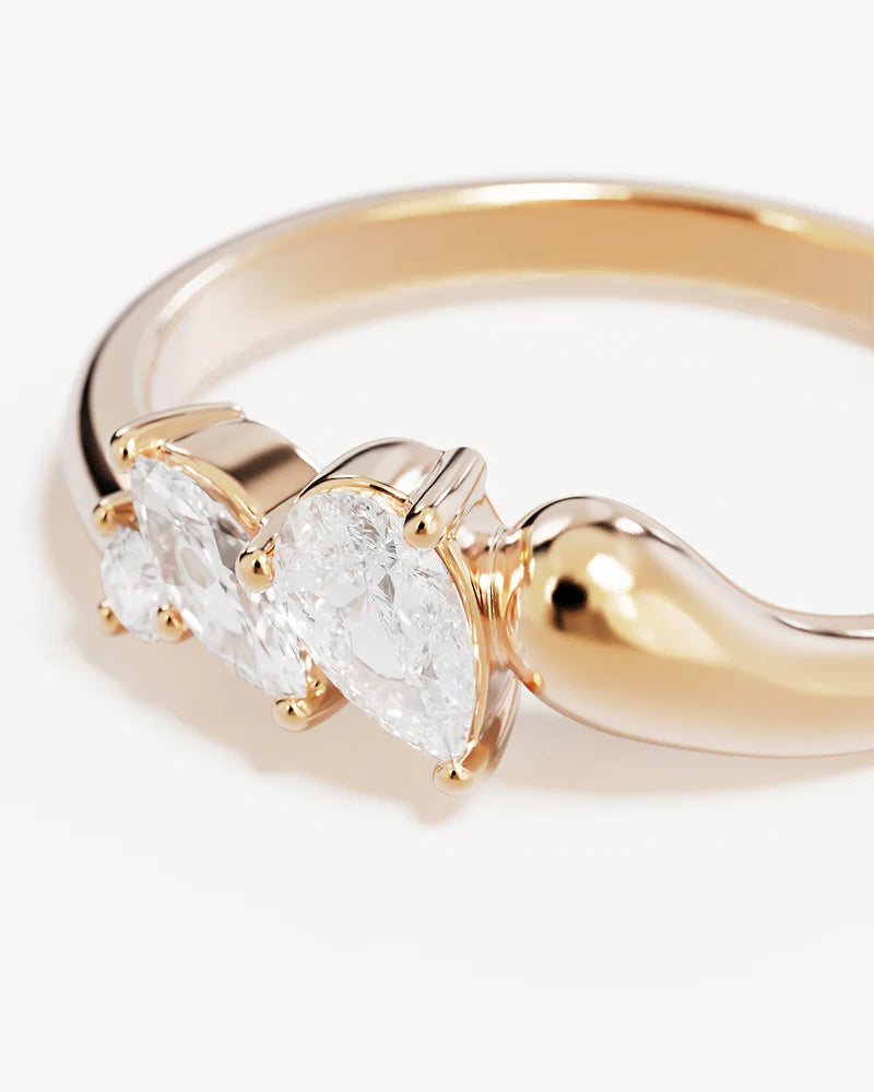 Crystal Wings Ring - Gold