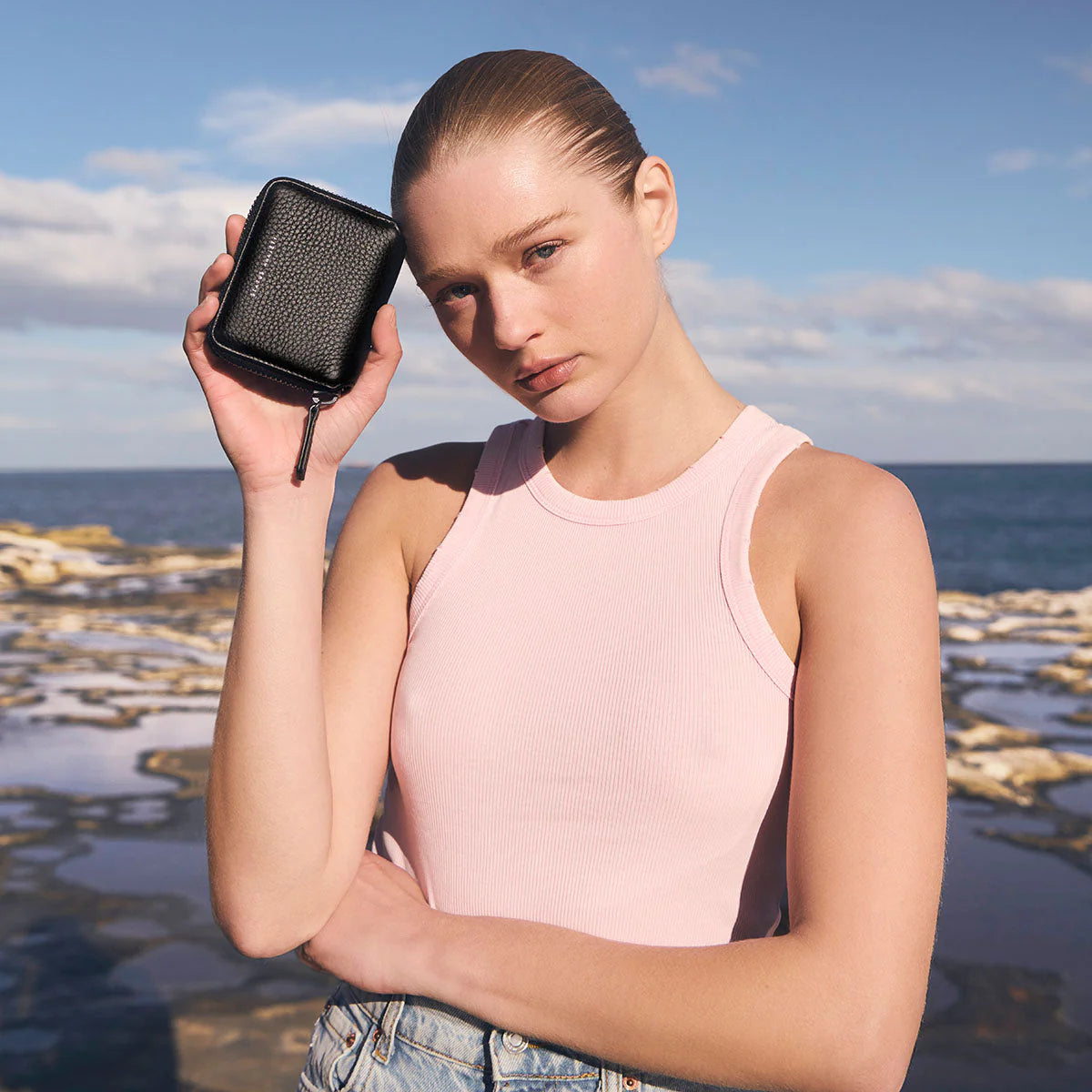 Wayward Wallet - Black - Roma Gift & Gourmet