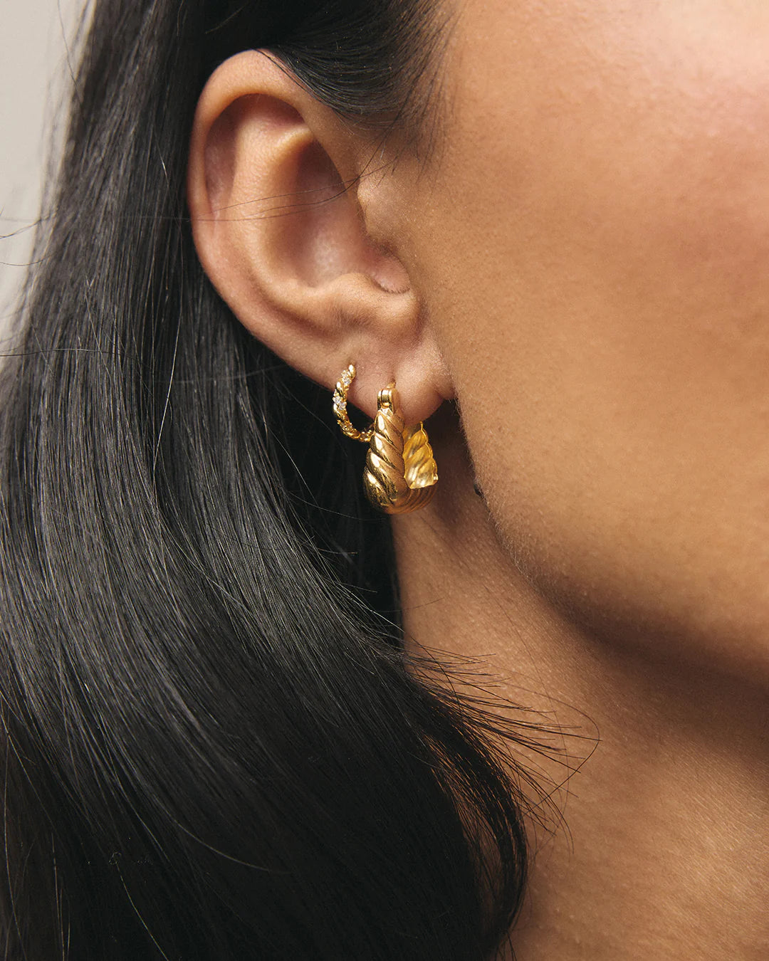 Yuji Hoops - Gold - Roma Gift & Gourmet