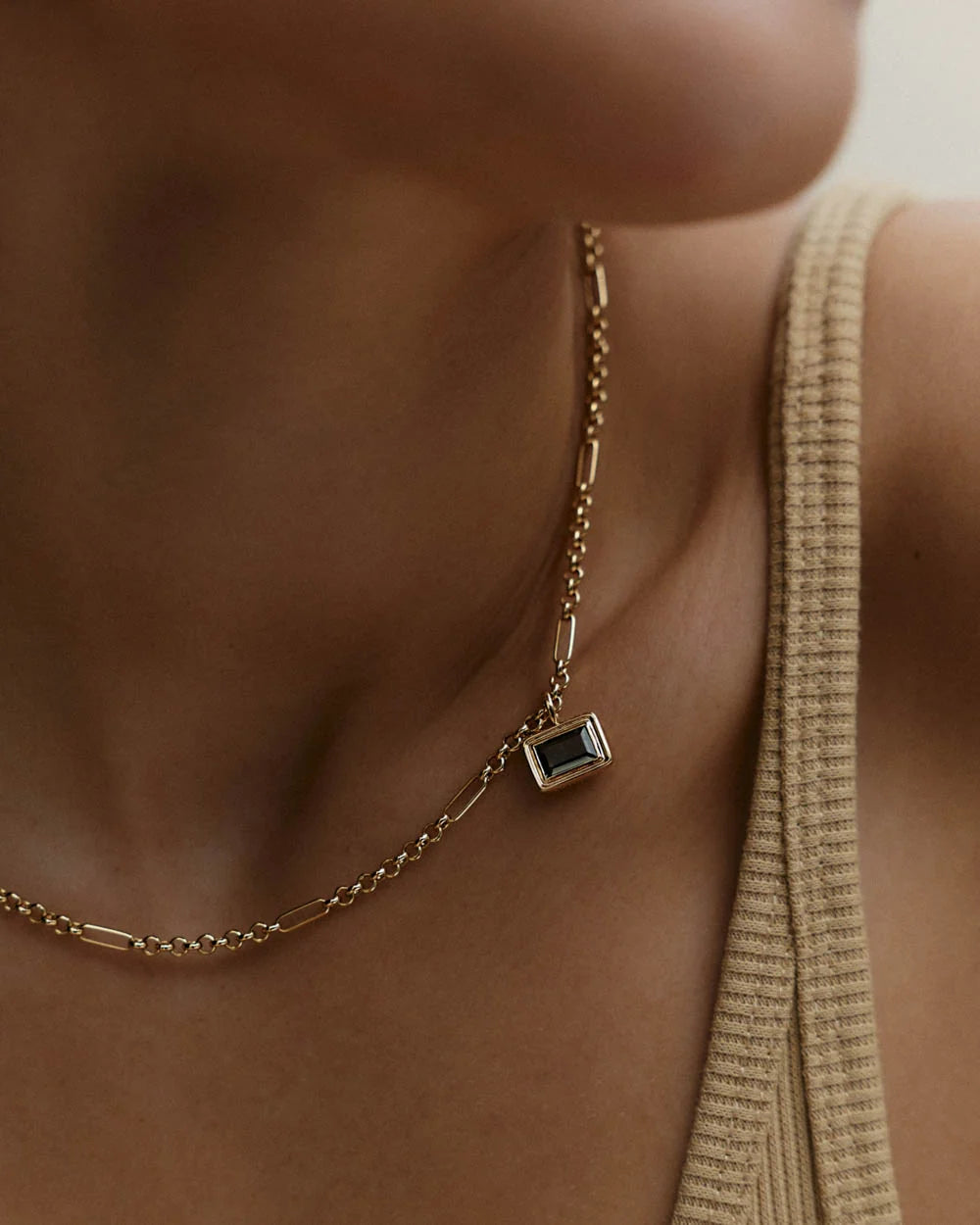 Ebb Radiance Pendant Belcher Link Chain Necklace (18K Gold Plated)