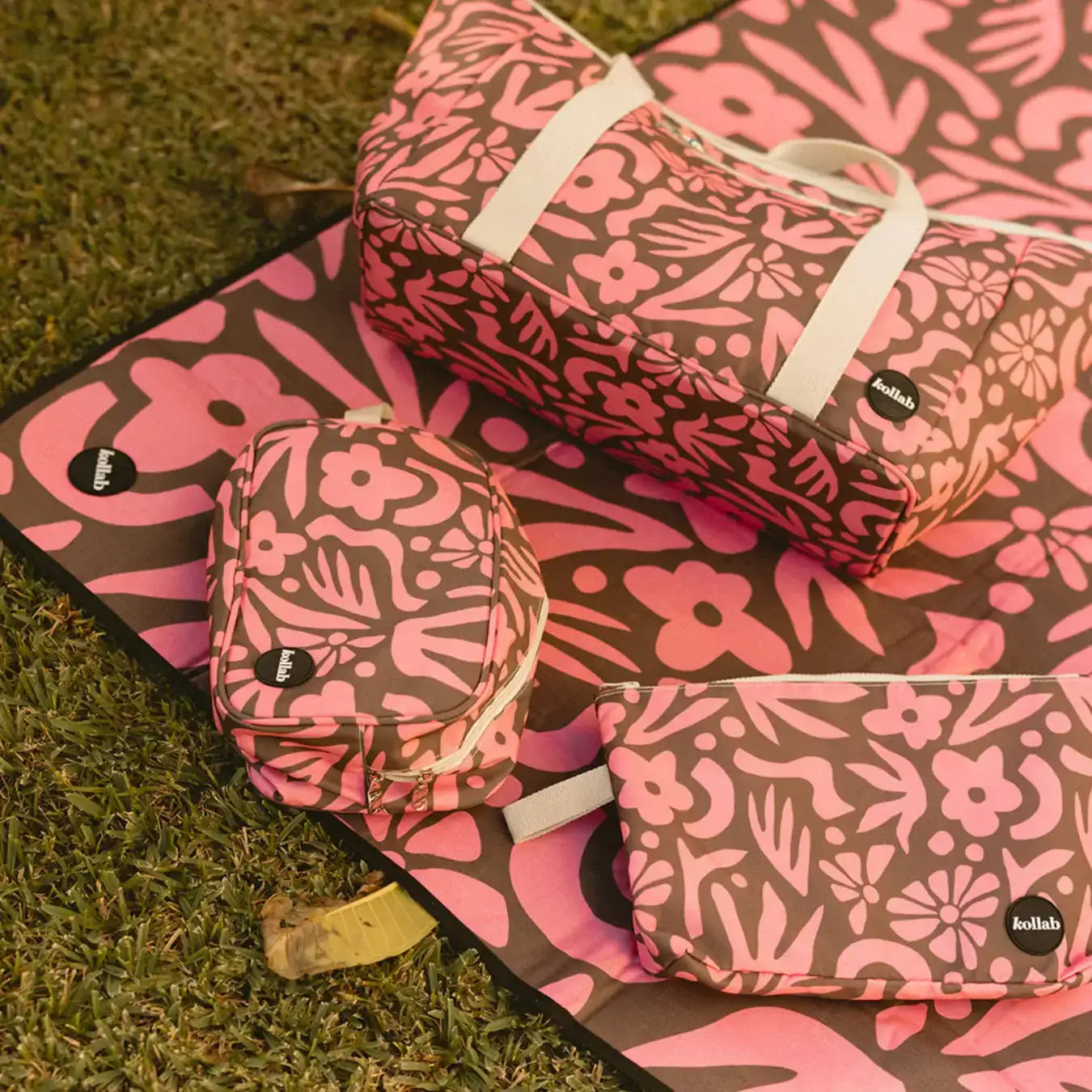 Picnic Mat Peach Bloom - Roma Gift & Gourmet