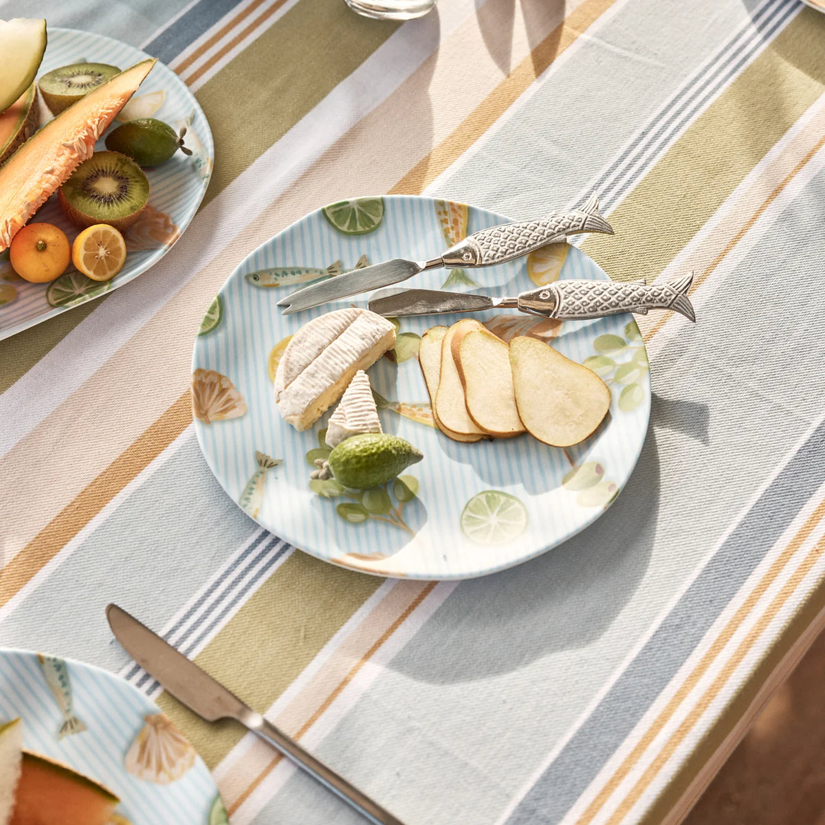 Seychelles Silver Fish Cheese Knife Set 2