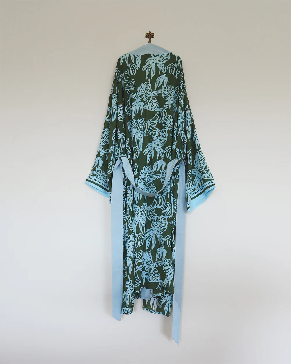 Monstera Robe
