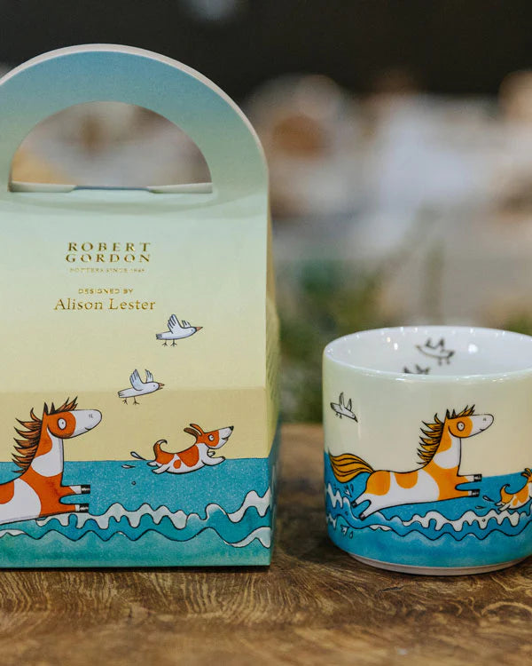 SMALL MUG - GOES TO THE BEACH RGA
X ALISON LESTER - Roma Gift & Gourmet